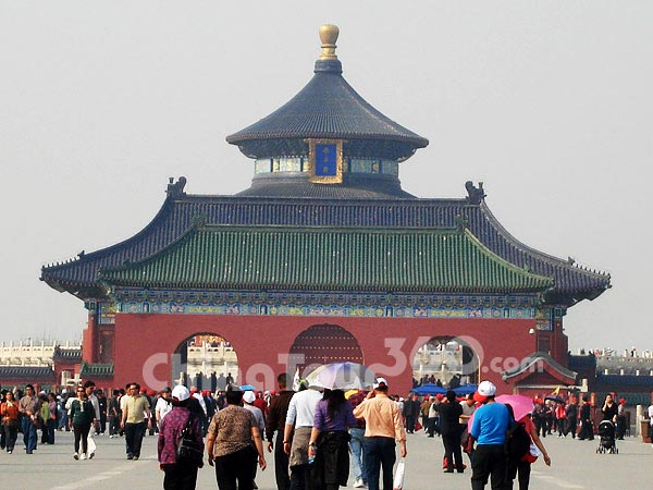 Gates to Hall of Prayer for Good Harvest, Beijing