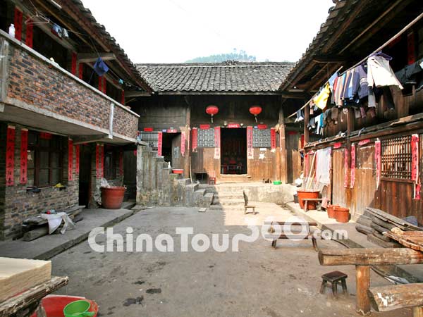 Shiqiao Village Courtyard