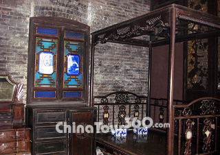An Arhat Bed of the Qing Dynasty