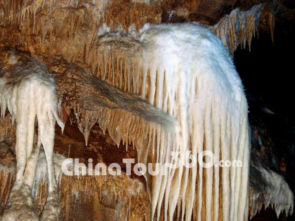 Chongqing Snow Jade Cave
