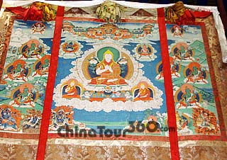 Murals in Drepung Monastery