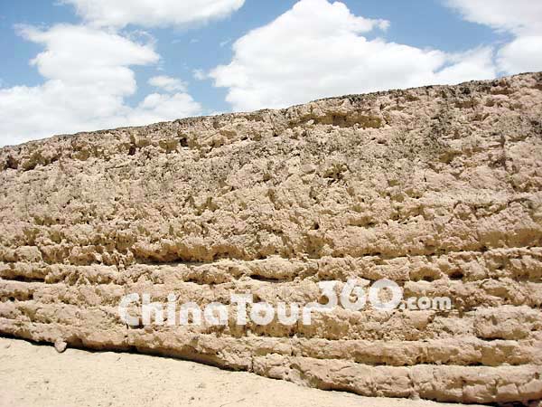 Earthen Wall of Shandan Great Wall