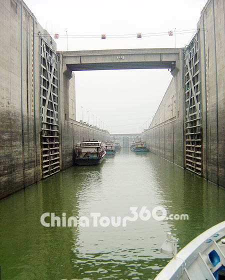A full View of the Ship Lock