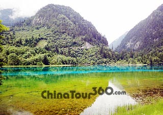 Beautiful Scenery in Jiuzhaigou Valley