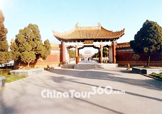Kaifeng Dragon Pavilion
