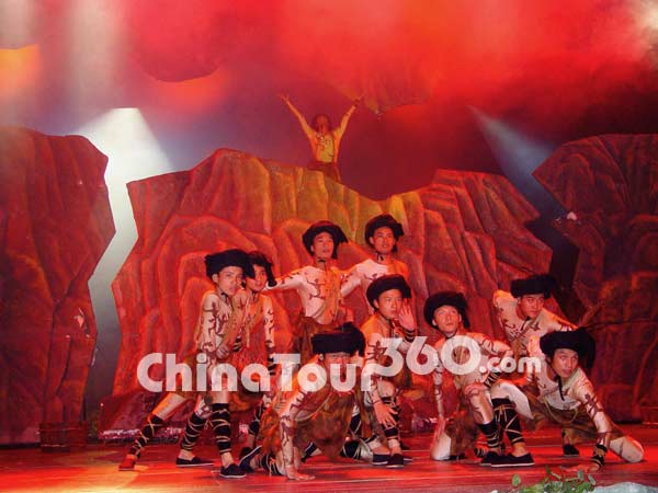 Performance in Guilin Li River Theater