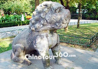 A Stone Lion in Mingxiaoling