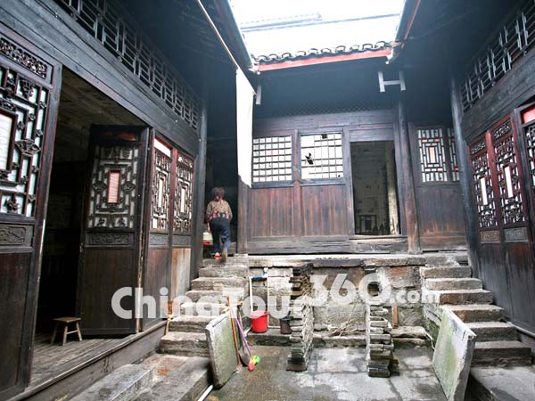 Courtyard of Zhenyuan Old Town
