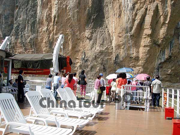 Qutang Gorge of Yangtze River Cruise