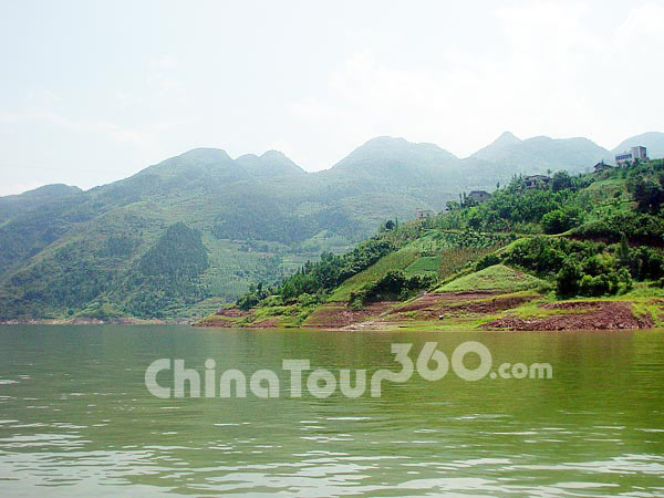 Shennong Stream, Yangtze River