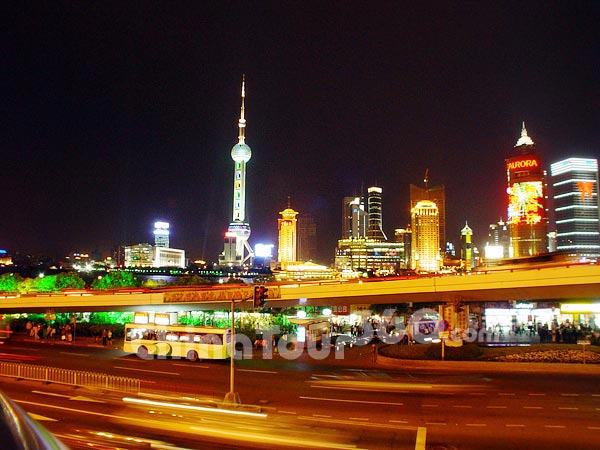 Night view of Oriental Pearl TV Tower