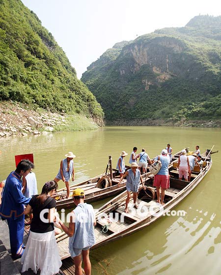 Boat Port of Three little gorges