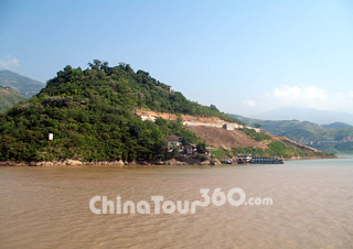 Green Hills at Three Gorges