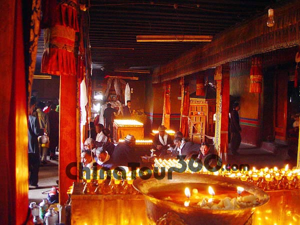 Main Hall of Lhasa Ganden Temple