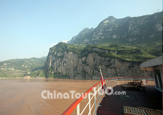 Xiling Gorge Tour