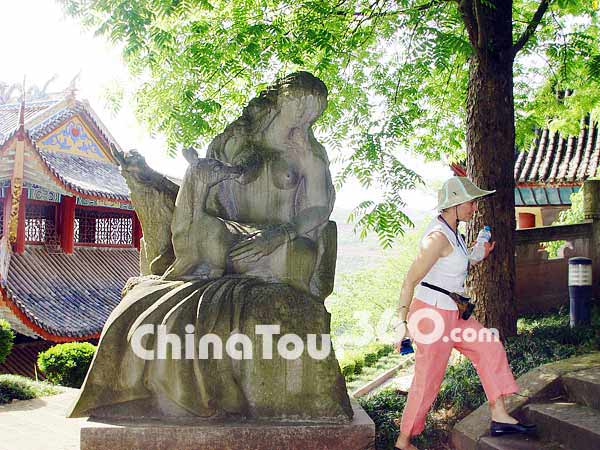 Stone Statue in Fengdu Ghost City