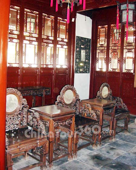 Antique Chinese furniture