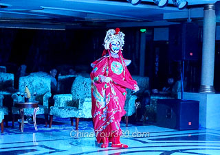 Opera Performance, Yangtze Cruise